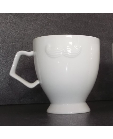 Théière en porcelaine de Limoges blanche