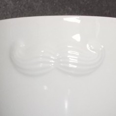 Théière en porcelaine de Limoges blanche